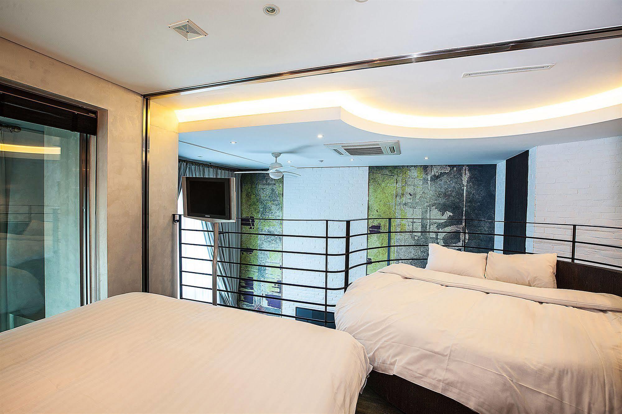 Yeongdeungpo Lifestyle F Hotel Seul Exterior foto